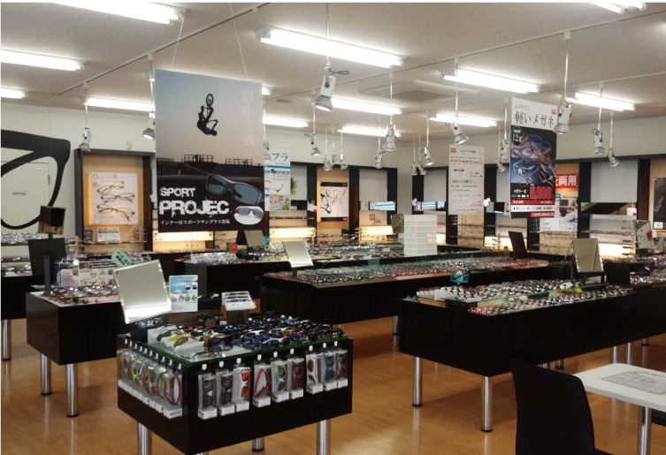 13 メガネのドクターアイズ（眼鏡・めがね）